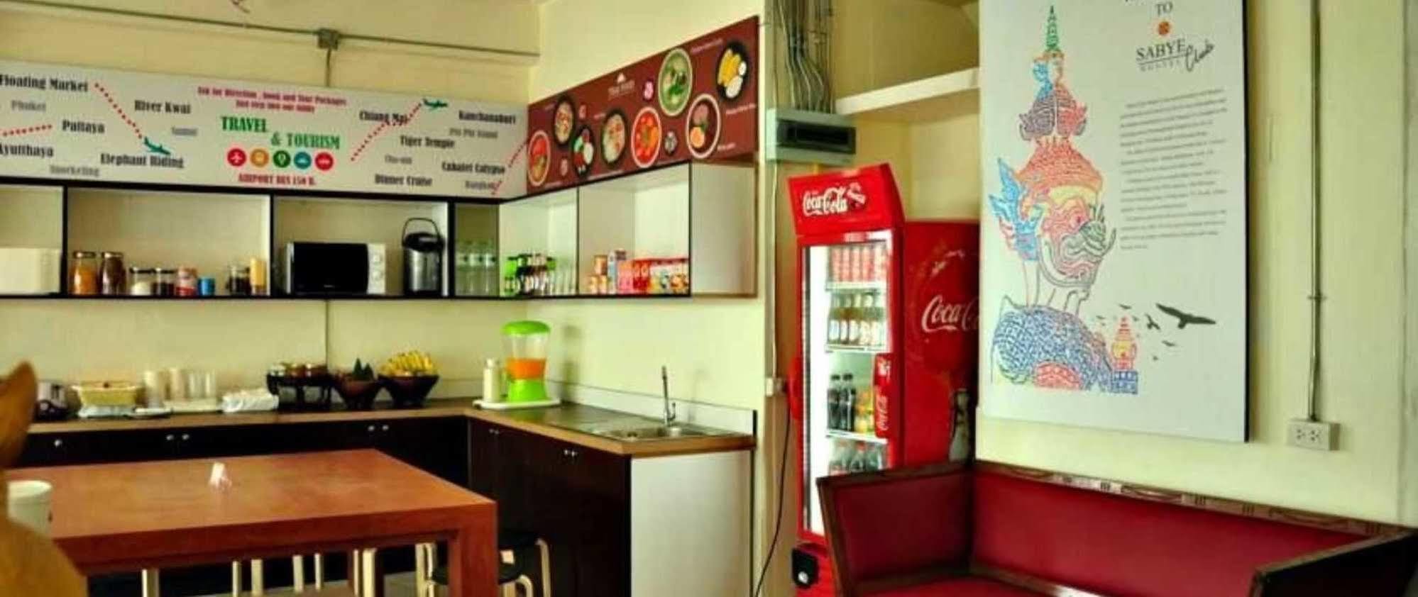 Sabye Club Hostel Бангкок Екстер'єр фото