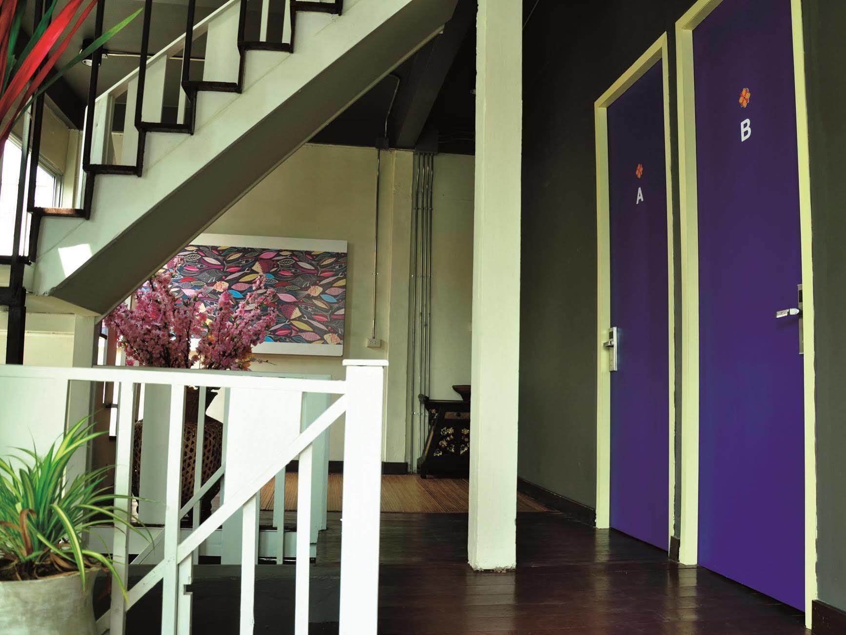 Sabye Club Hostel Бангкок Екстер'єр фото